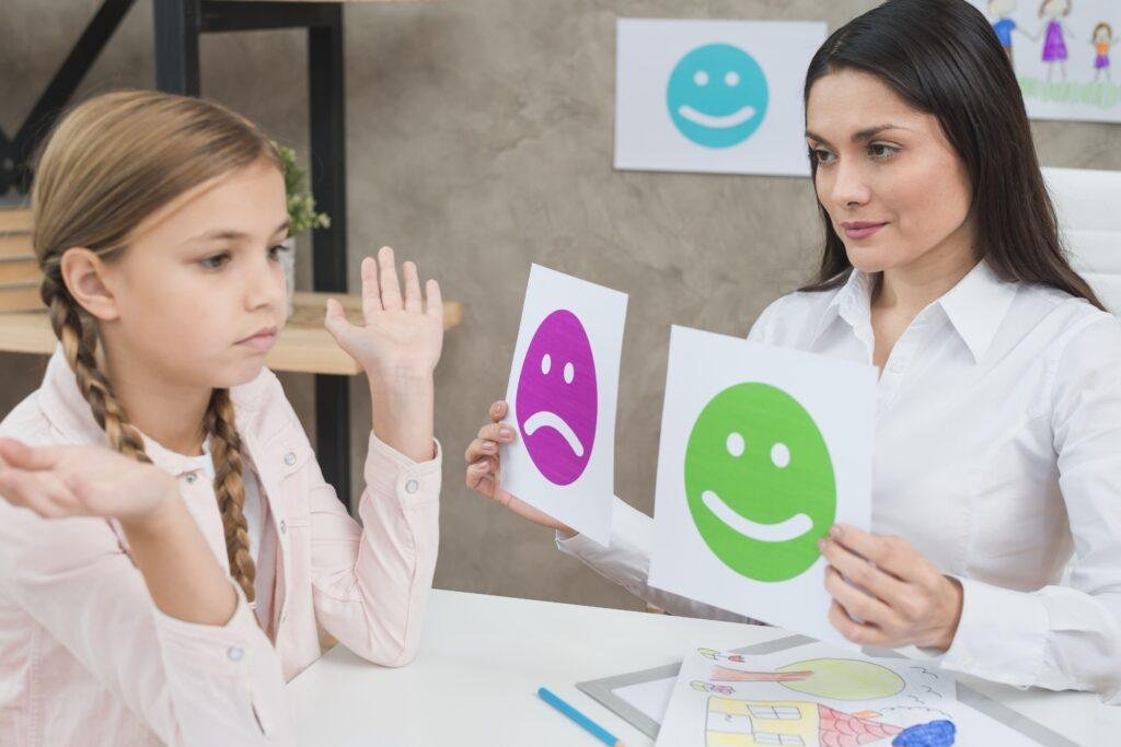 psipedagogo-ensinando-educacao-socioemocional